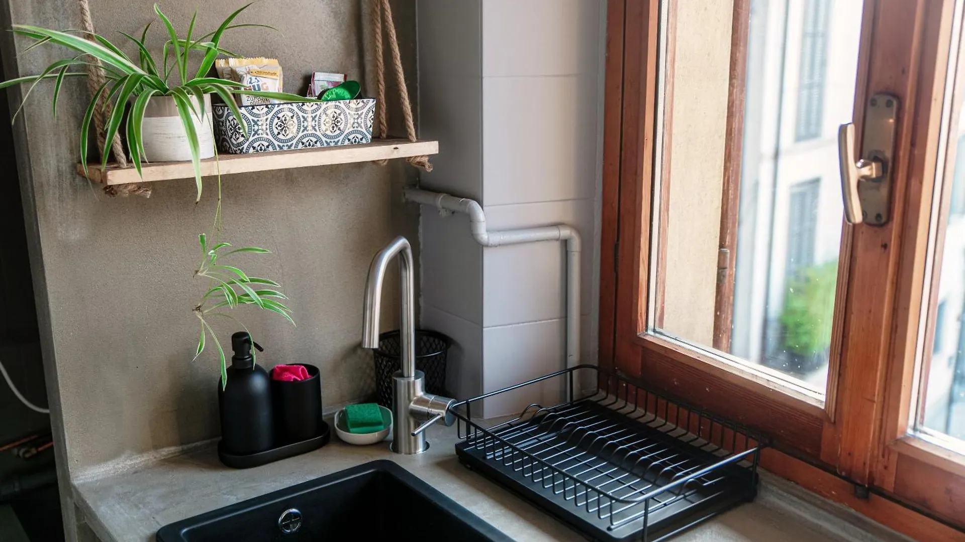 Apartment Piazza Roma By Quokka 360 - Inside The Historic Walls Of Como City